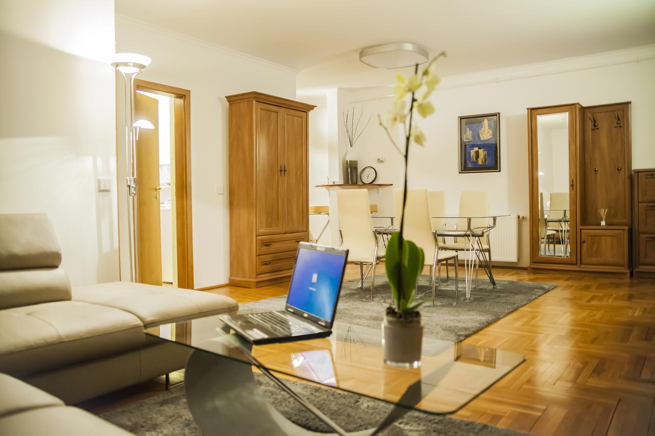 Business Class Apartment Cluj-Napoca Eksteriør bilde