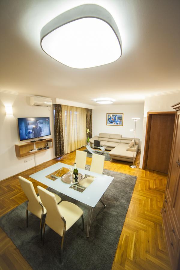 Business Class Apartment Cluj-Napoca Eksteriør bilde