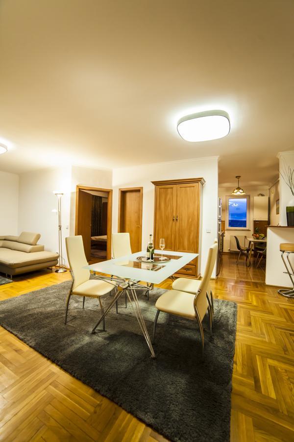 Business Class Apartment Cluj-Napoca Eksteriør bilde