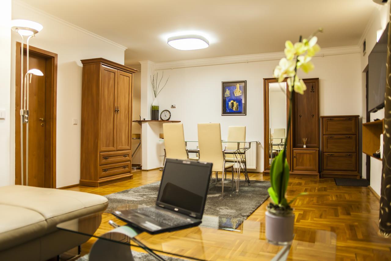 Business Class Apartment Cluj-Napoca Eksteriør bilde